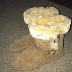 Tan Lamo Boots